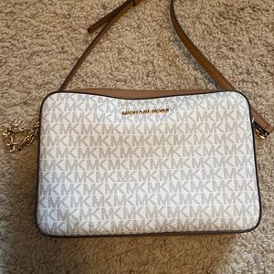 Michael Kors Crossbody Purse